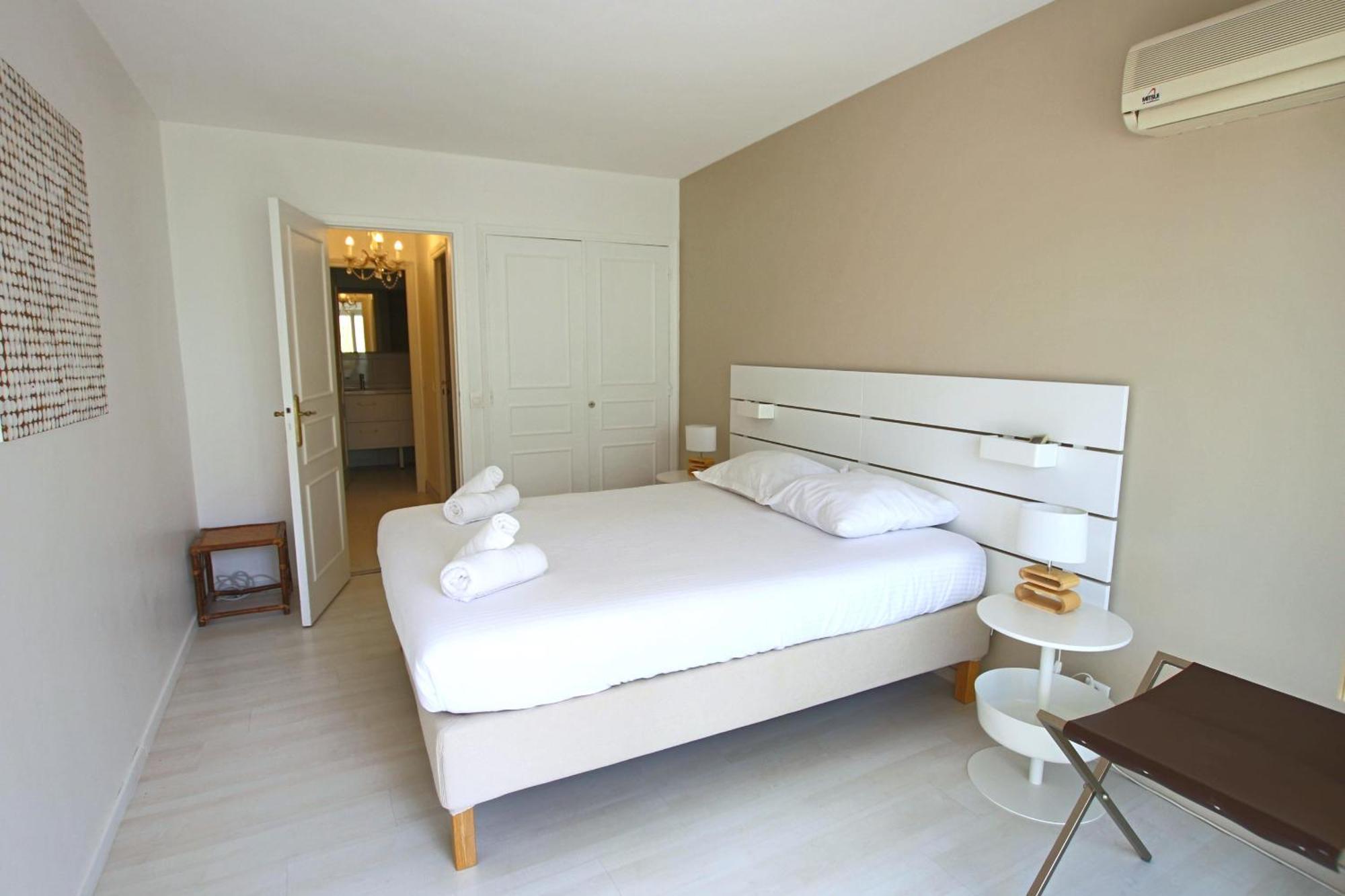 Apartment Seaside Кан Екстериор снимка